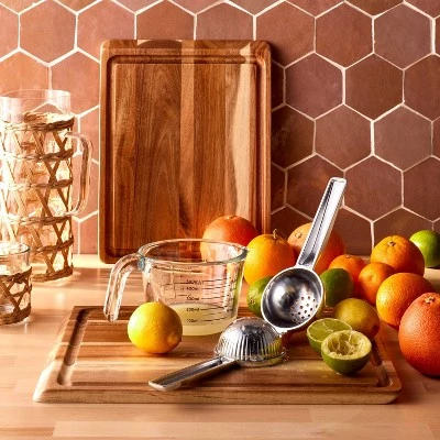 Zinc Alloy Lemon Squeezer Silver - Figmint™ 3 Zinc Alloy Lemon Squeezer Silver - Figmint™